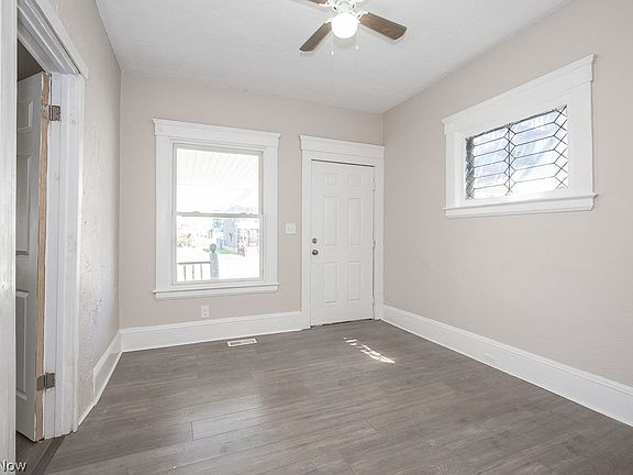 2nd image of 10218 Parkgate Ave