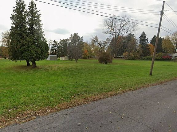 2nd image of 5875 Draper St