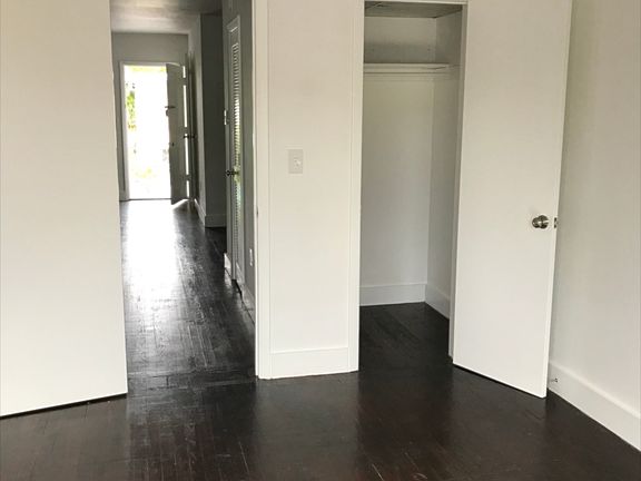 2nd image of 607 NE 123rd St APT 3