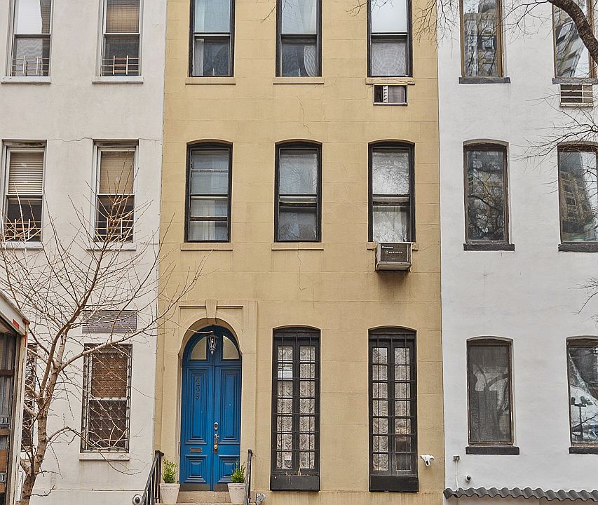 1st image of 439 W 43rd St #B