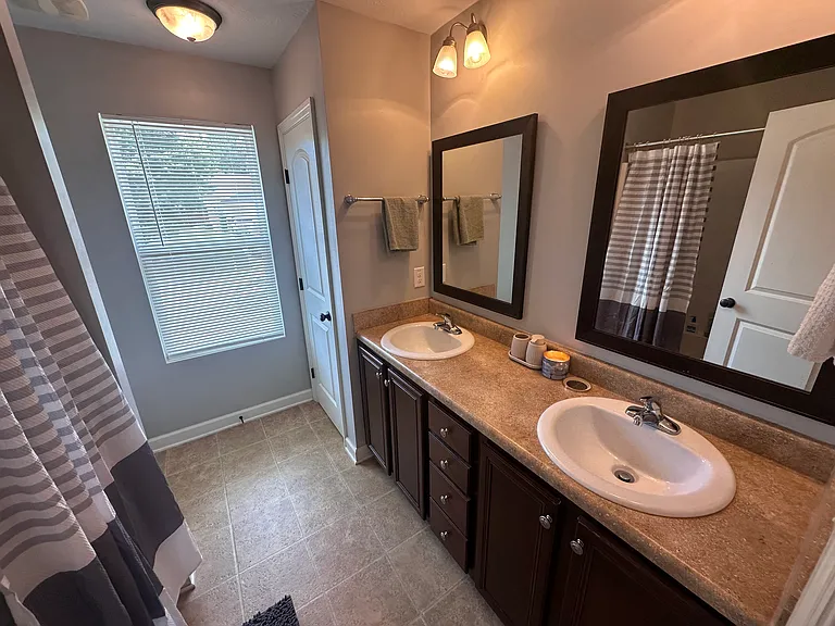 511 Sebastian Dr — Photo 25
