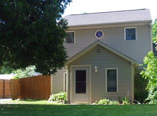 3167 Caroline St, Auburn Hills, MI 48326