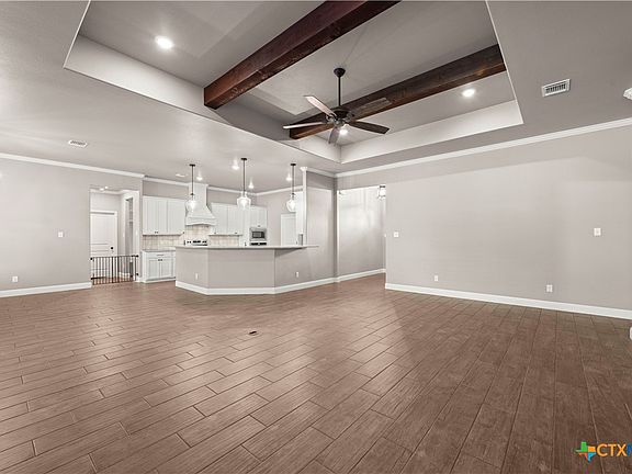 5th image of 267 Sand Flat Ln