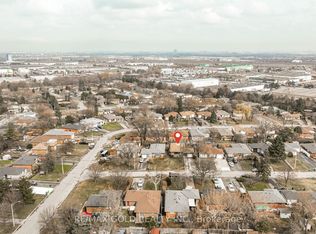 23 Dunster Cres, Brampton, ON L6T 3J8