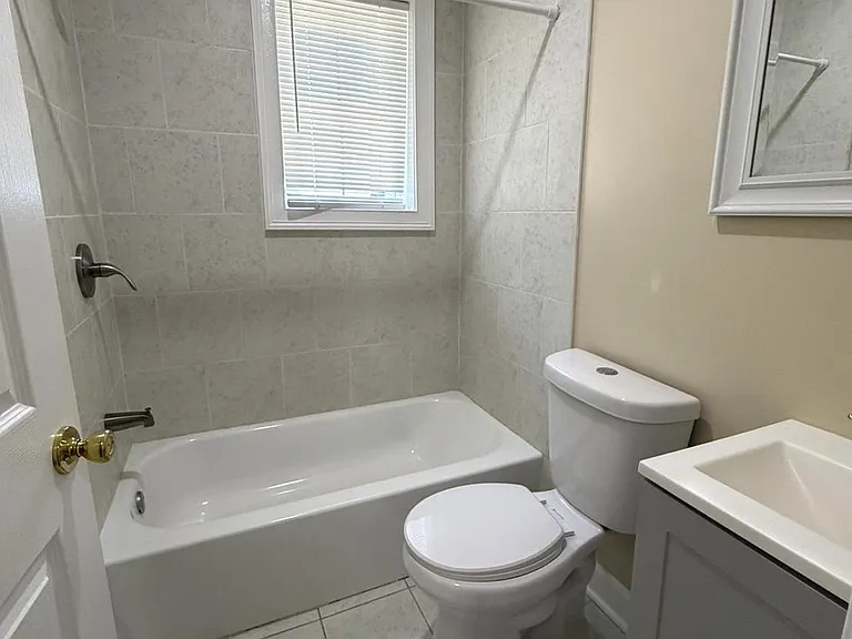 5391 Chillum Pl NE — Photo 4