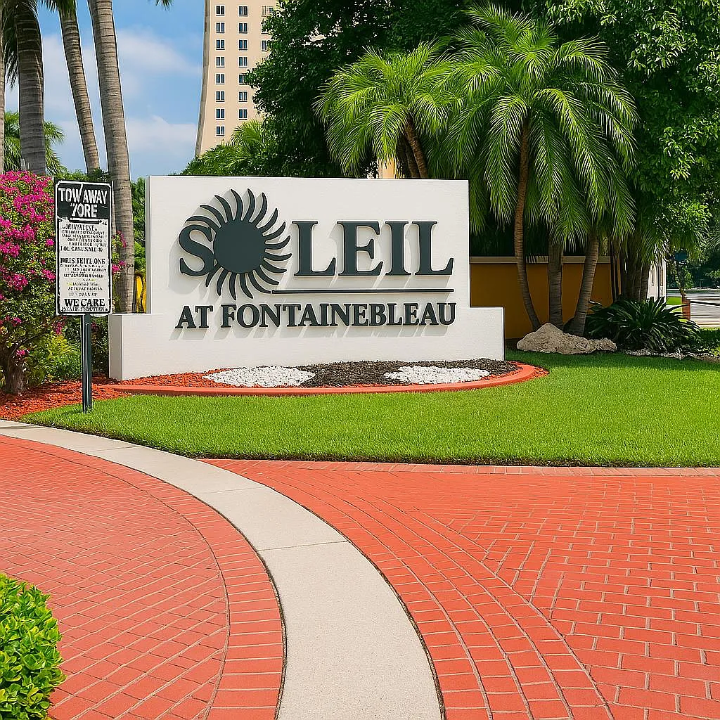 9731 Fontainebleau Blvd — Photo 1