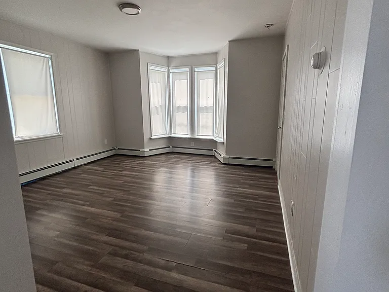 31 Grape St #1 — Photo 7