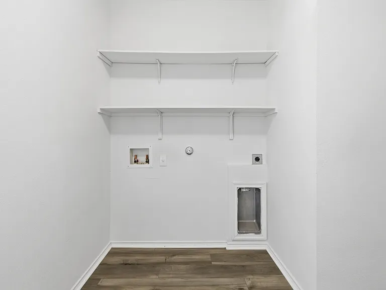 11200 Drumellan St — Photo 20