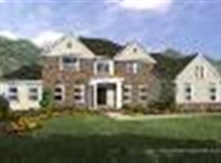 30 Burton Ln, Loudonville, NY 12211