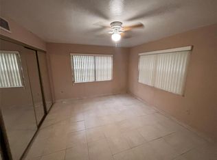 1141 S Ridge Rd, Lake Worth, FL 33462