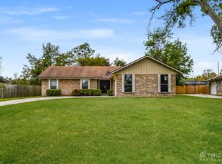 1079 Birchwood Dr, Orange Park, FL 32065