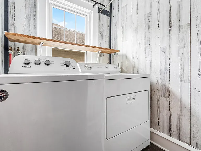 1818 Frazer Ave NW — Photo 16
