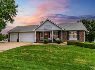 1353 Apple Valley Dr, O'Fallon, MO 63366