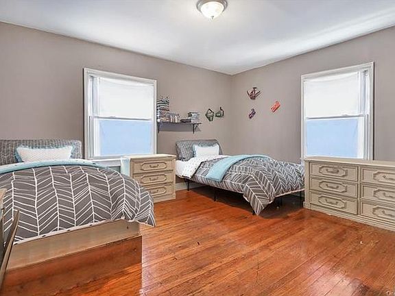 4th image of 98 Lincoln Pl