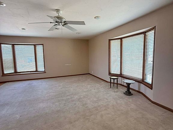 4th image of 203 Avenue R