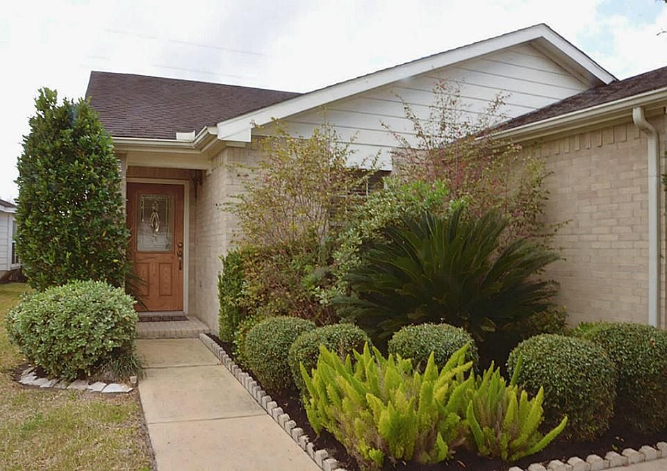 1st image of 3139 Lexington Lake Dr