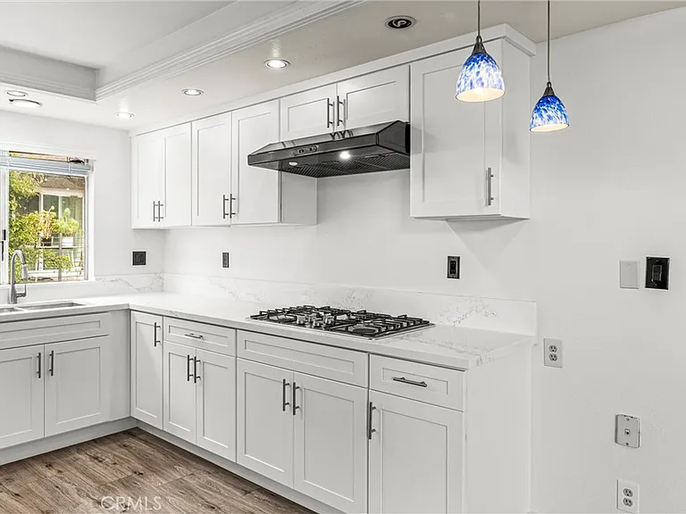 2110 Rockefeller Ln #2 — Photo 20