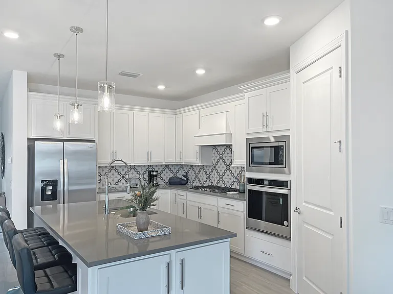 2057 Yellowfin Cir — Photo 5