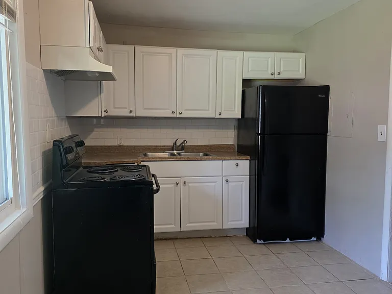 1610 Line St #3 — Photo 10