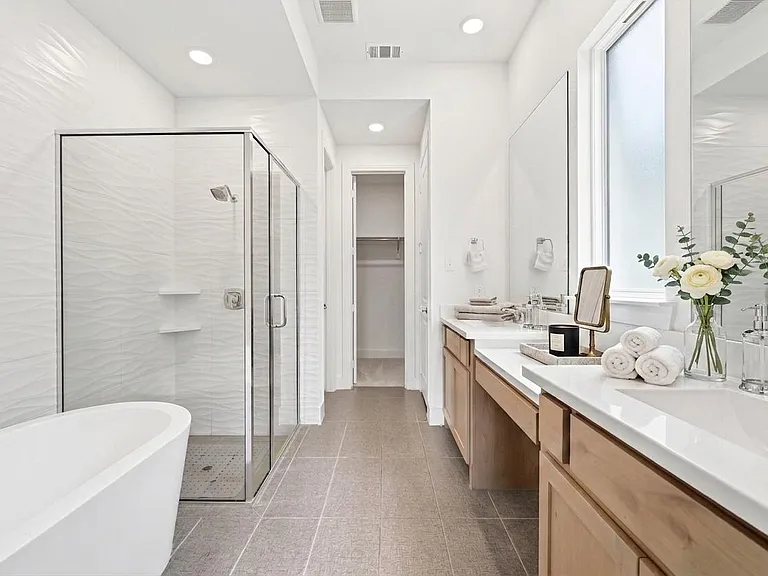 8109 Milo Fields Ln — Photo 9