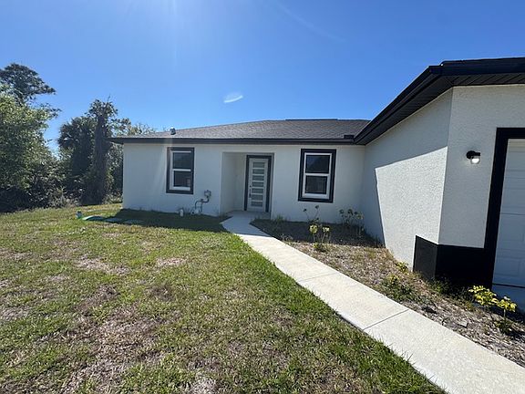 2nd image of 6065 Kumquat Cir