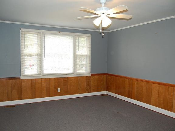 2nd image of 122 Westdale Ave