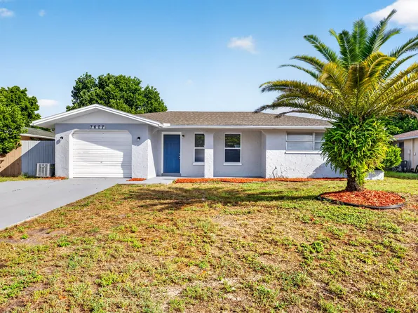 7607 Lotus Dr, Port Richey, FL 34668