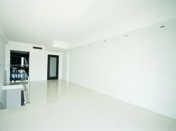 690 SW 1st Ct APT 2903, Miami, FL 33130