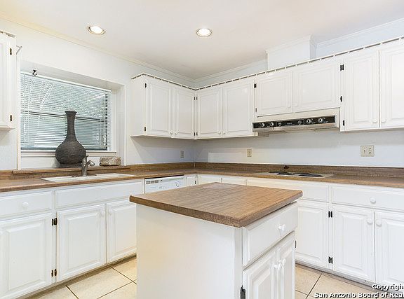 4th image of 13239 N Hunters Cir