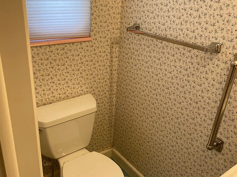 2250 Bryan Cir — Photo 14