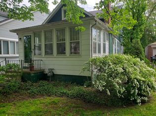 410 Saint Clair St, Grosse Pointe, MI 48230
