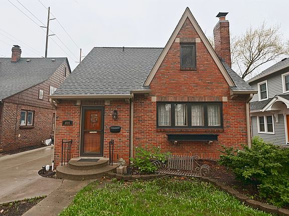 3rd image of 4908 N Illinois St