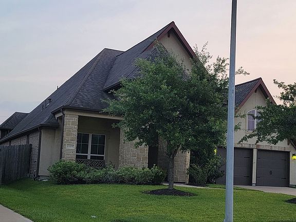 3rd image of 13419 Vintage Trail Ln