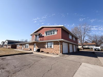 1434 1st Ave SW APT 3-B, Worthington, MN, 56187