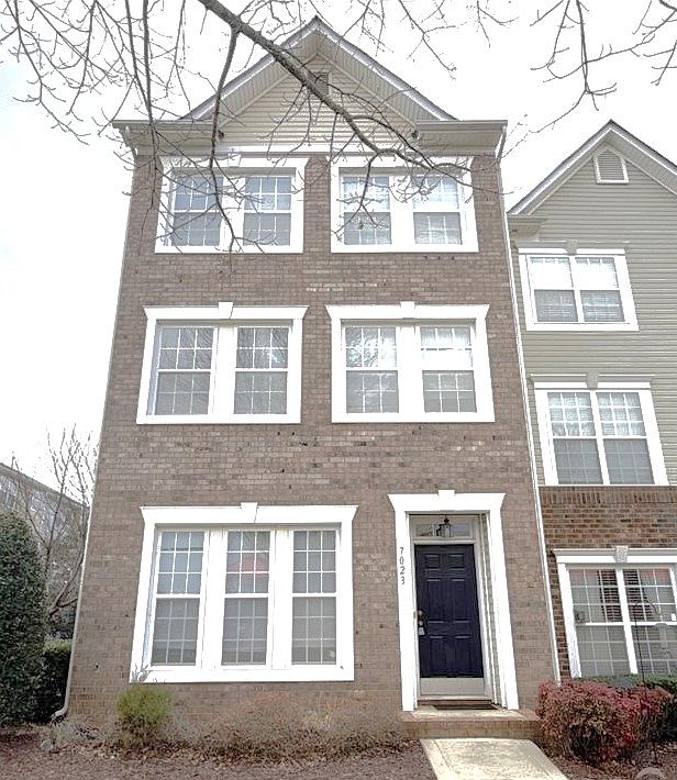 1st image of 7023 Brighton Park Dr
