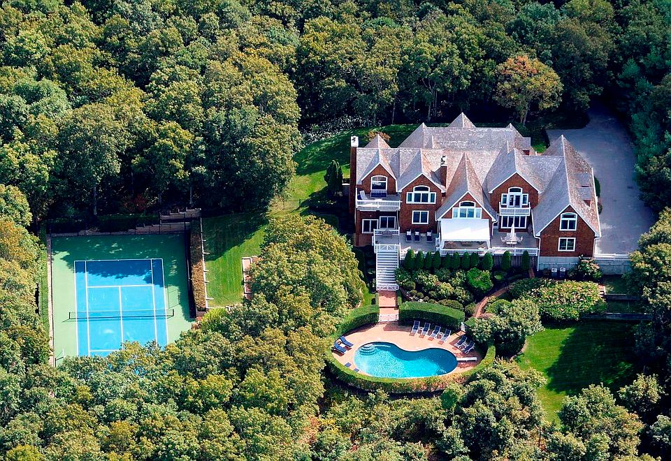 1st image of 23 Fourteen Hills Ct