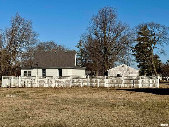 4th image of 211 W Liberty St