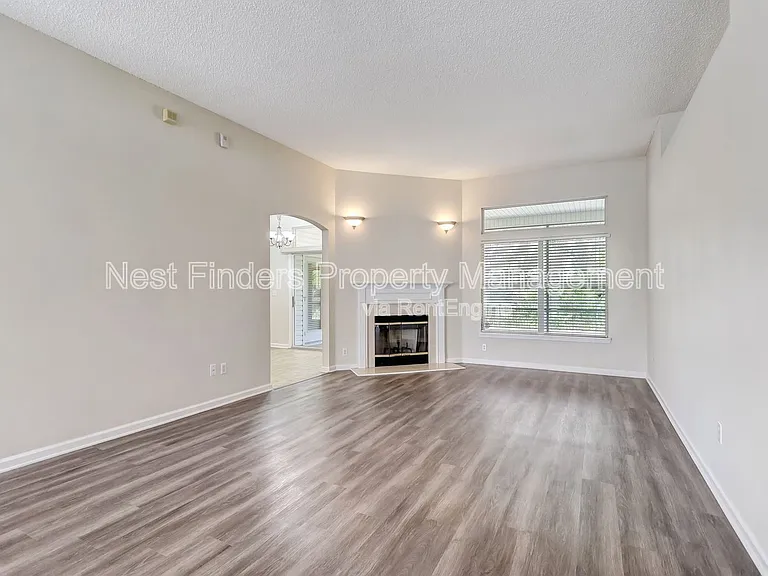 749 Grand Parke Dr — Photo 32