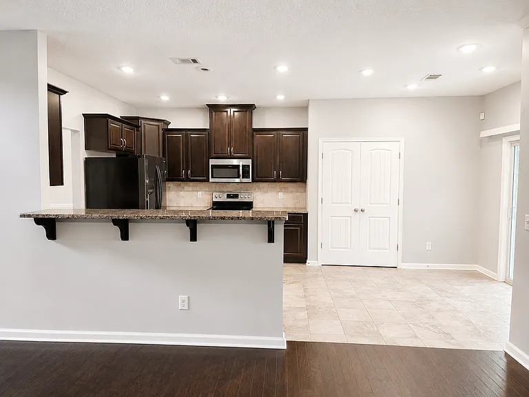 7318 San Vista Dr — Photo 12