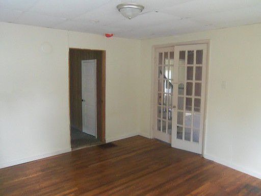 2nd image of 1201 S Beacon St