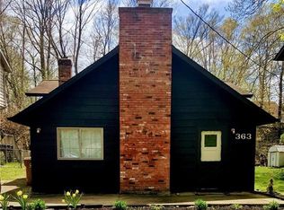 363 Craggy Creek Dr, Chippewa Lake, OH 44215