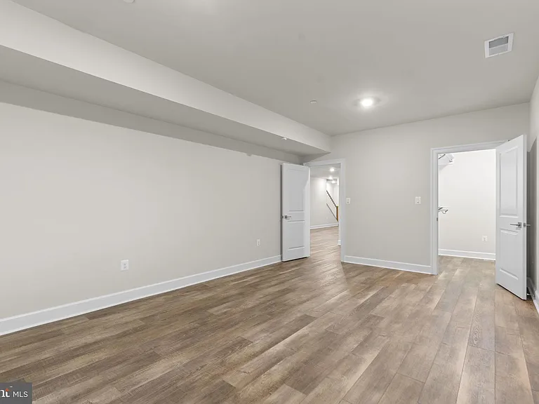 10513 Rossini Ln — Photo 39