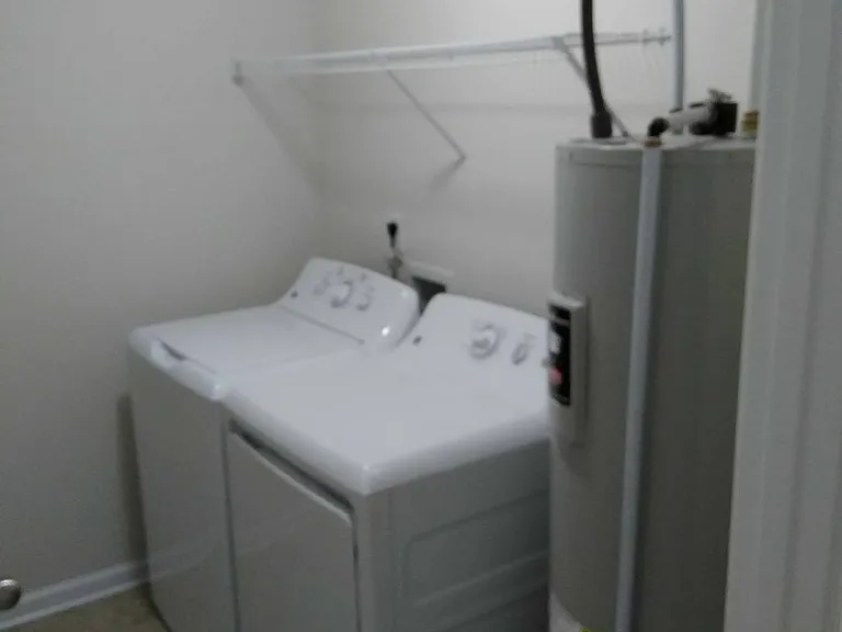 1700 Joseph Hewes Ct — Photo 15