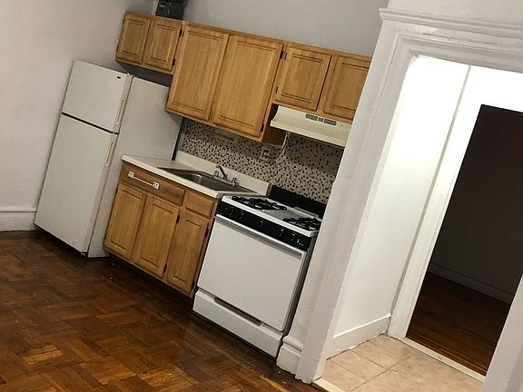 4th image of 3120 Kingsbridge Ave #237