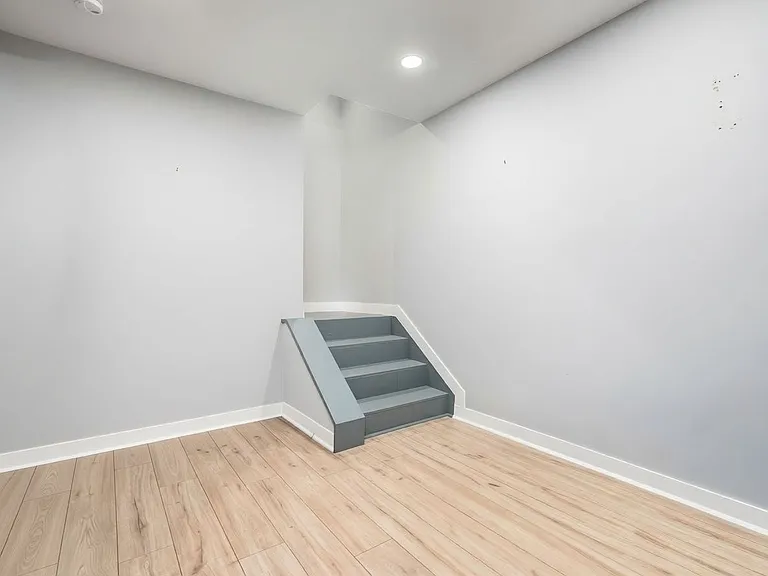 271 Neruda Ave — Photo 60