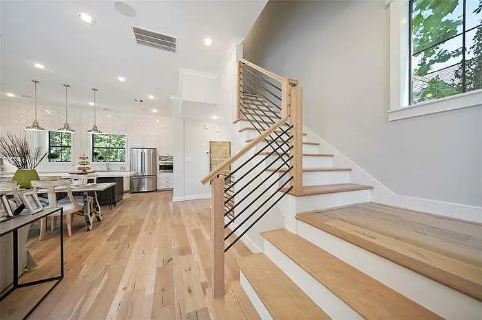 Stunning Modern Home in the Heart of Houston — Photo 4