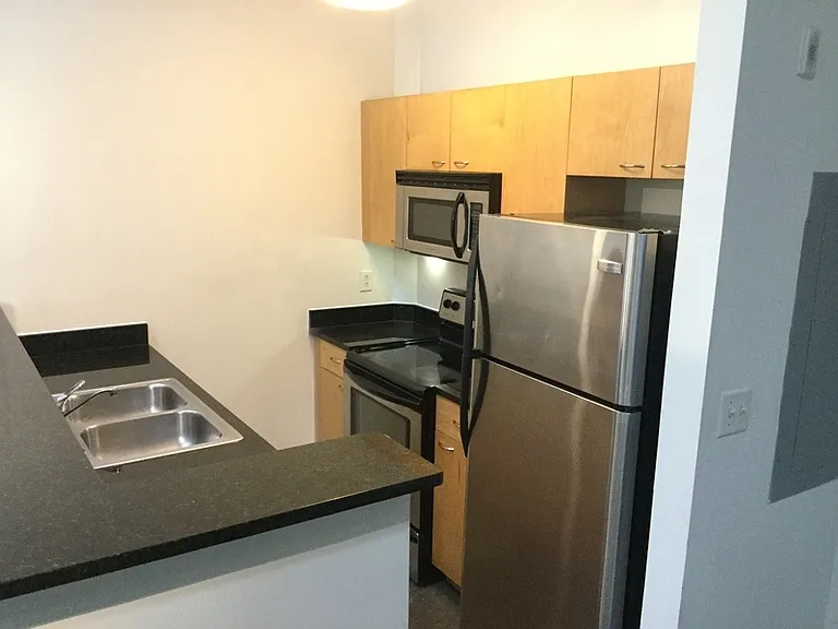 1101 W Marshall St #123 — Photo 2