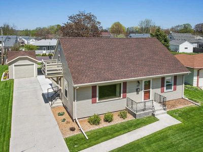 3610 Schroeder Dr, Manitowoc, WI, 54220