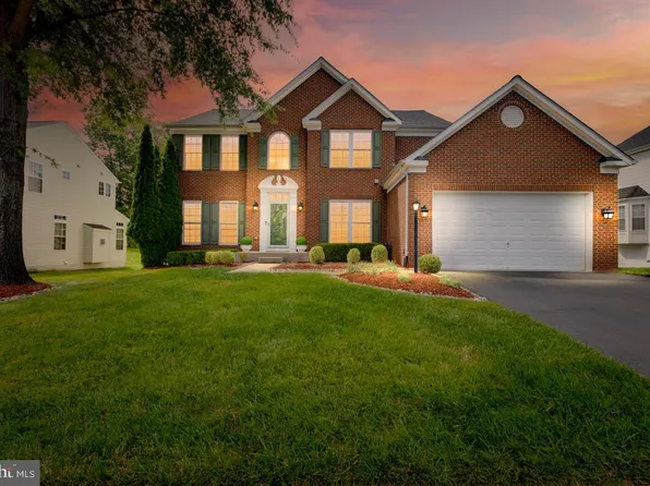 2701 Myrtlewood Dr, Dumfries, VA 22026