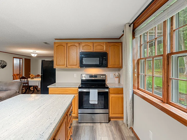 Huntington Woods Dr — Photo 11